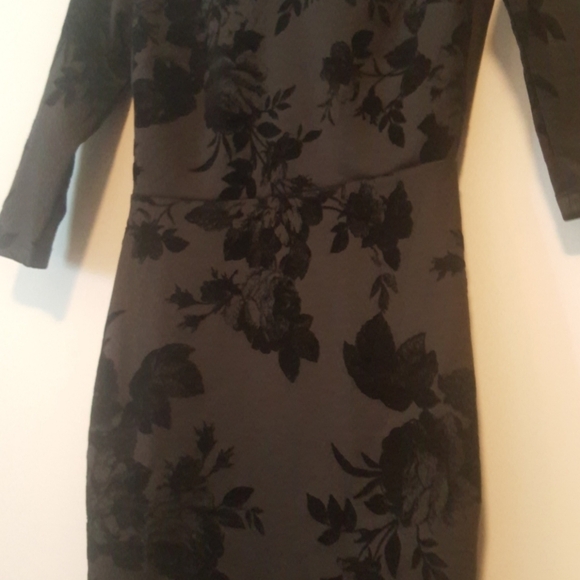 Little black casual dress medium - Picture 5 of 10